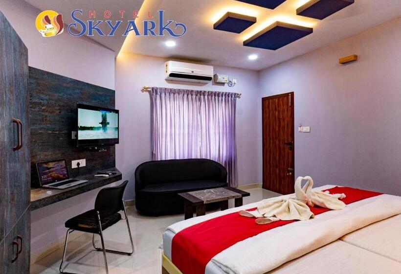 豪华三人间, Skyark