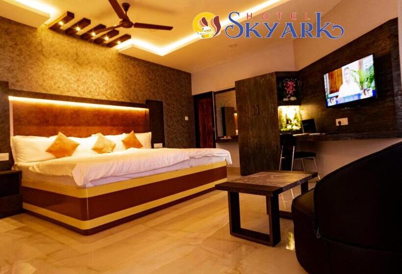 豪华三人间, Skyark