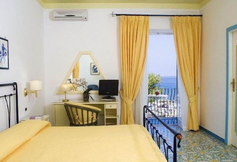 Camera Standard Vista Mare Laterale, Villa Bianca