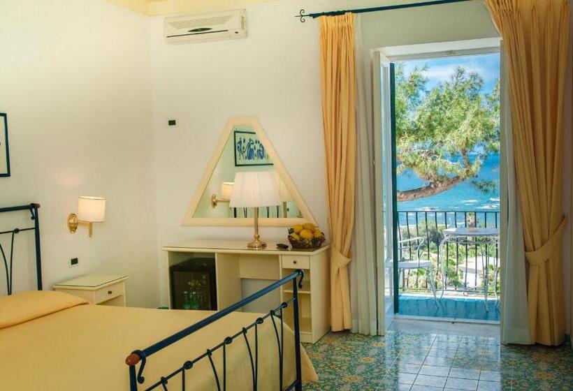 Номер Стандарт Вид на Море, Villa Bianca