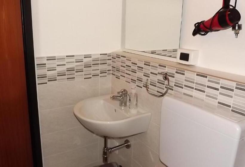 غرفة قياسية, B&b I Tre Nuraghi