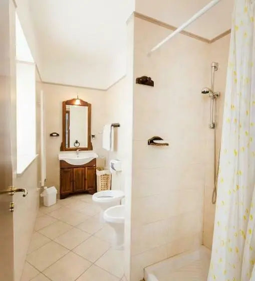 3-Bett-Standardzimmer, B&b Iris