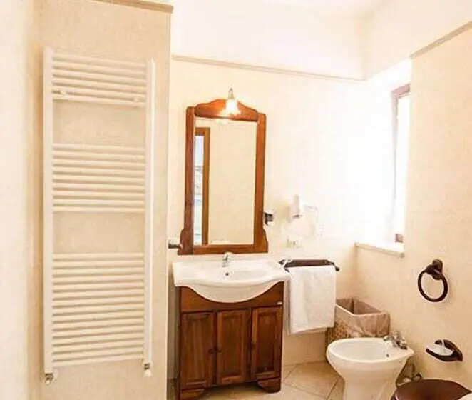 4 Bett Standardzimmer, B&b Iris
