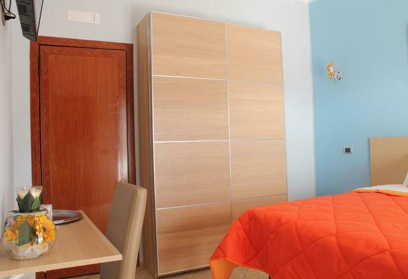 اتاق استاندارد, B&b Vesuvio Smiling