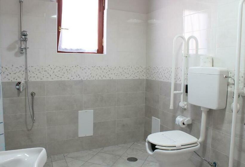 اتاق استاندارد, B&b Vesuvio Smiling