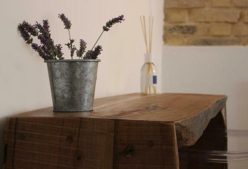 デラックスルーム, Bed And Breakfast Aratro & Rosmarino