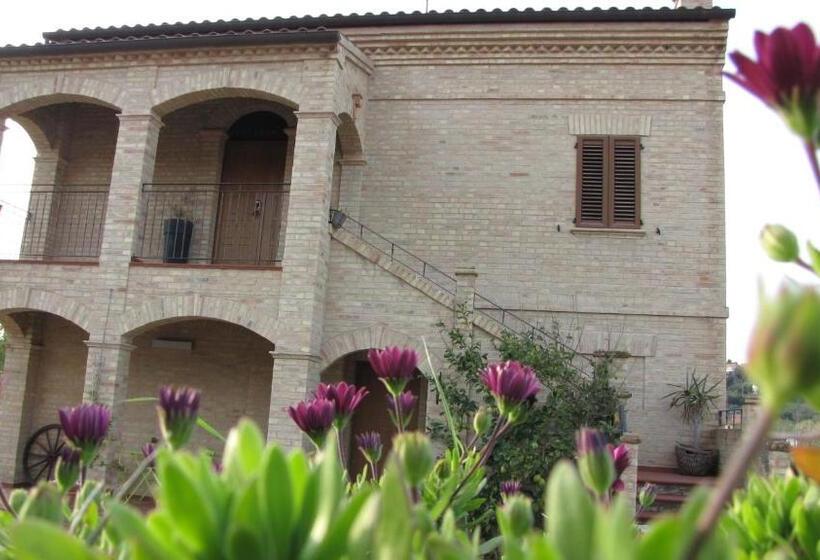 デラックスルーム, Bed And Breakfast Aratro & Rosmarino