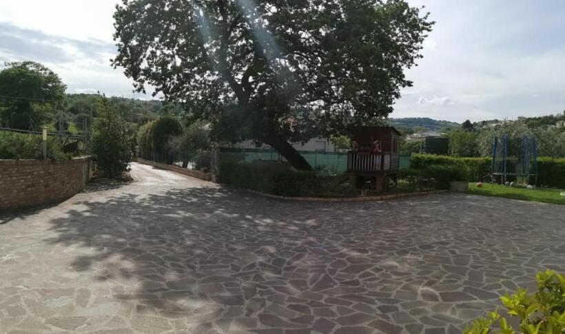 デラックスルーム, Bed And Breakfast Aratro & Rosmarino