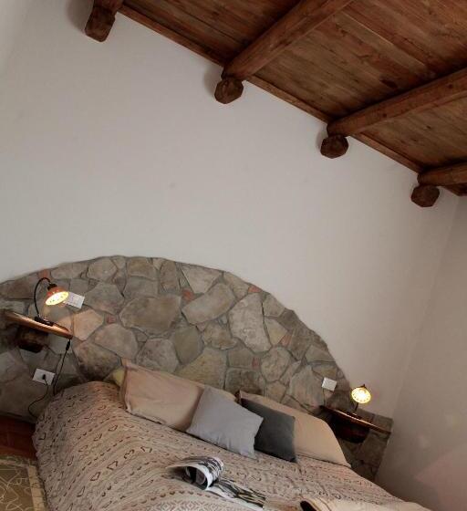 低层单卧公寓, La Lacia