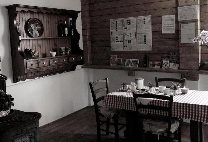 带1个卧室的带阳台的公寓, La Lacia