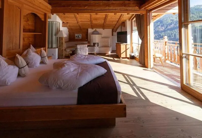 デラックススイート, Dorfhotel Beludei