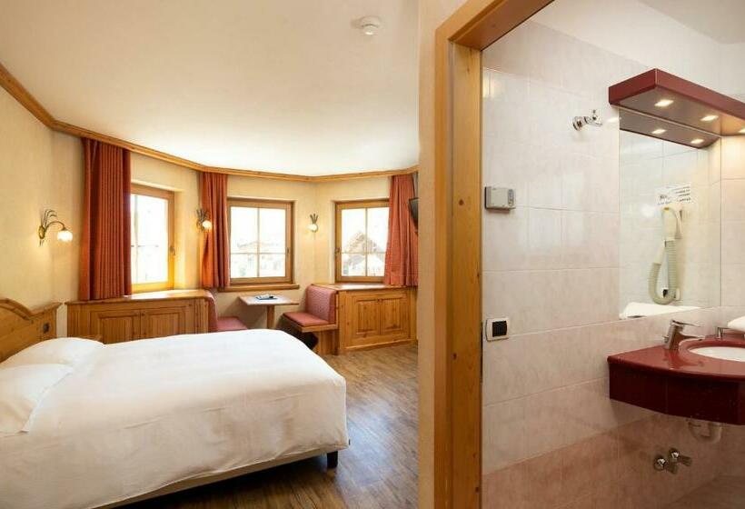 수피리어 룸, La Pastorella