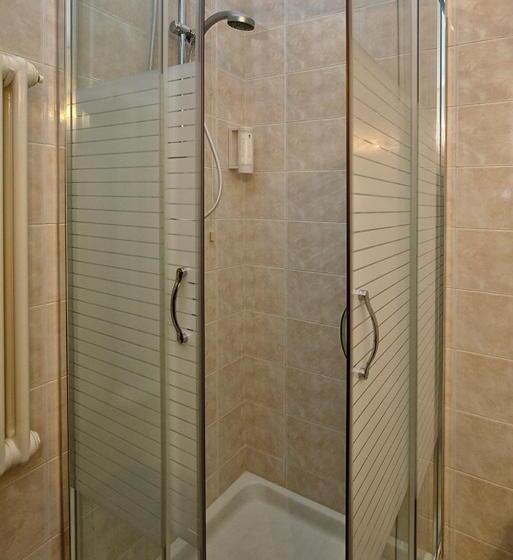 اتاق استاندارد سه نفره, Locanda Al Santuario