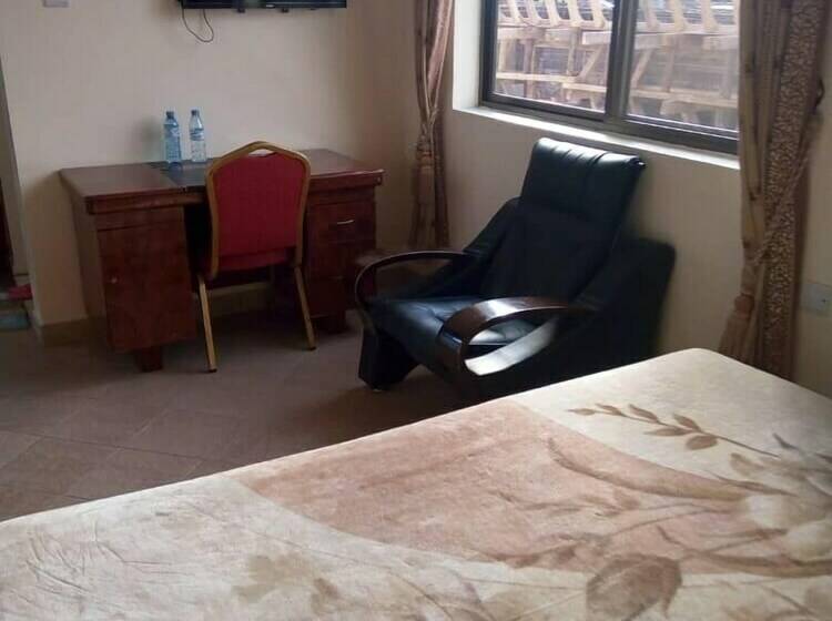 اتاق لوکس یک تخته, Rich