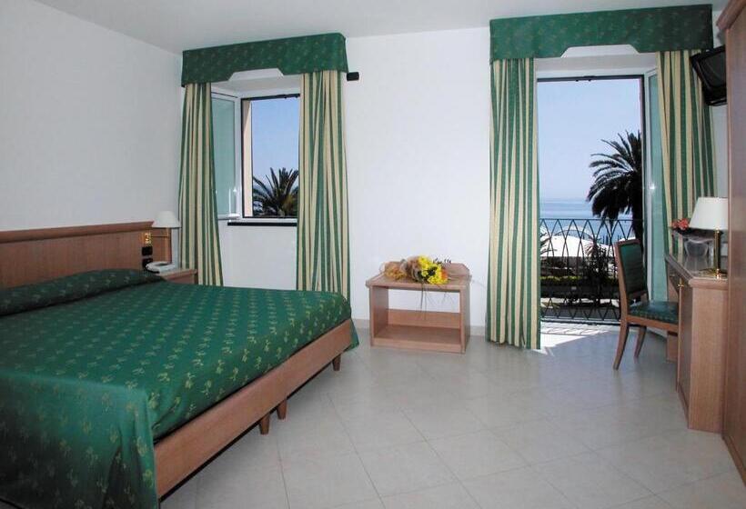 Номер Deluxe Вид на Море, Riviera