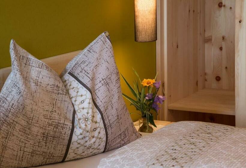 חדר סטנדרט עם מרפסת, Naturhotel Edelweiss