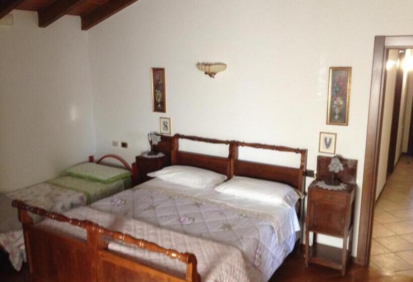 חדר דלוקס, B&b Simona