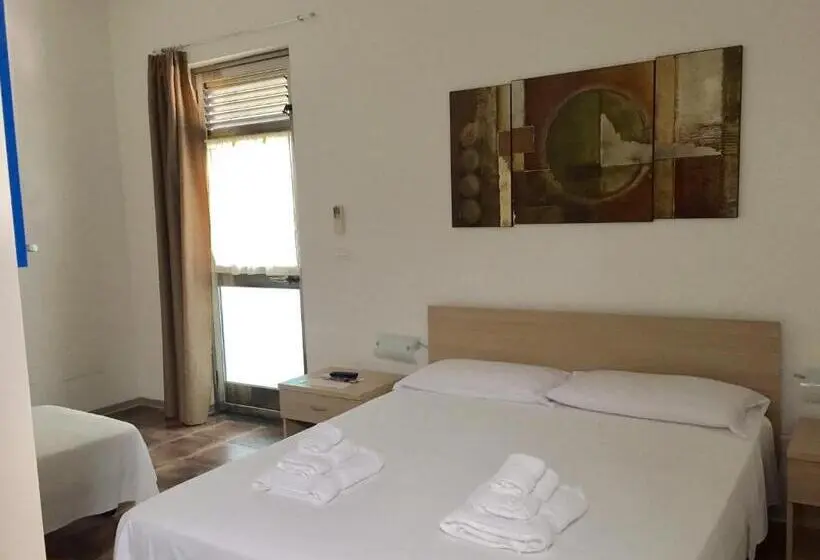 エコノミー４人部屋, B&b Torrefano