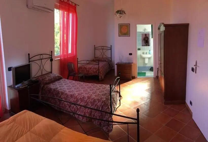 Standard Neljän Hengen Huone, B&b Villa Zia Febronia