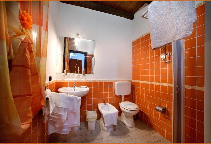 스탠다드 트리플 룸, Ai Parchi Dei Parrini