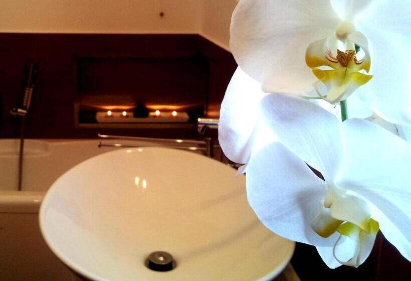 غرفة قياسية, Alfieri Cottage