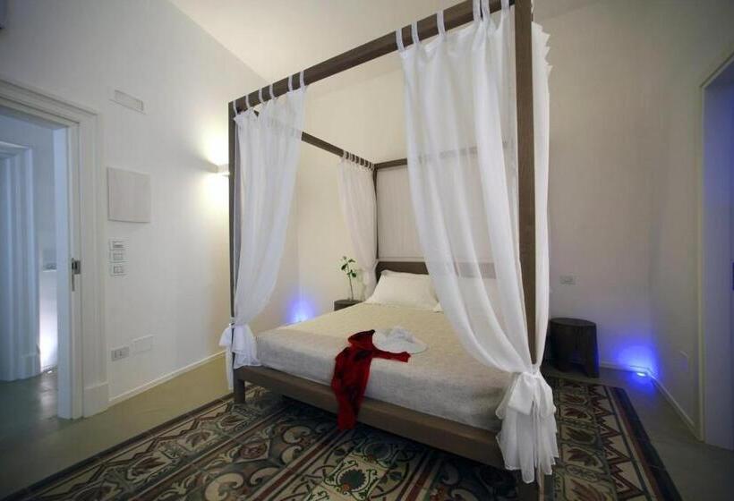 اتاق لوکس با تخت بزرگ, Dimora Del Dragone