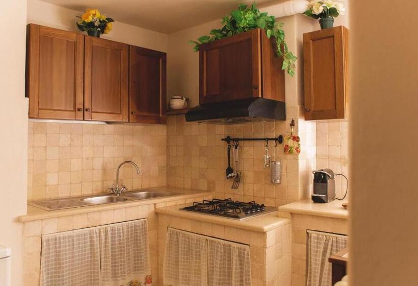 شقة غرفة واحدة, Masseria Montanaro