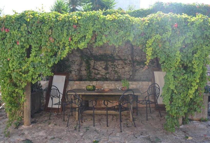 شقة 3 غرف, Masseria Montanaro