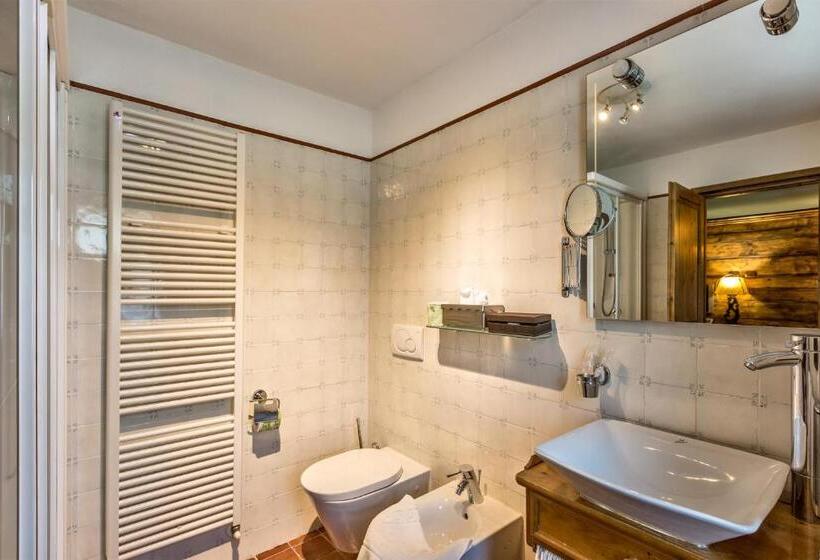 جناح جونيور, Chalet Bragard