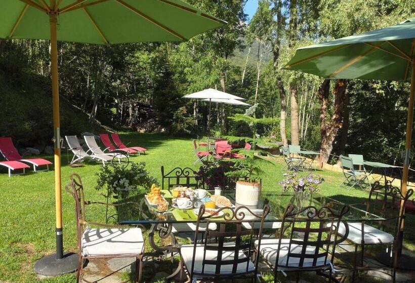 غرفة عائلية, Chalet Bragard