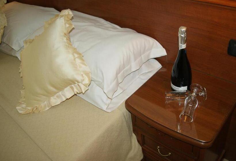 Номер Стандарт, Elio