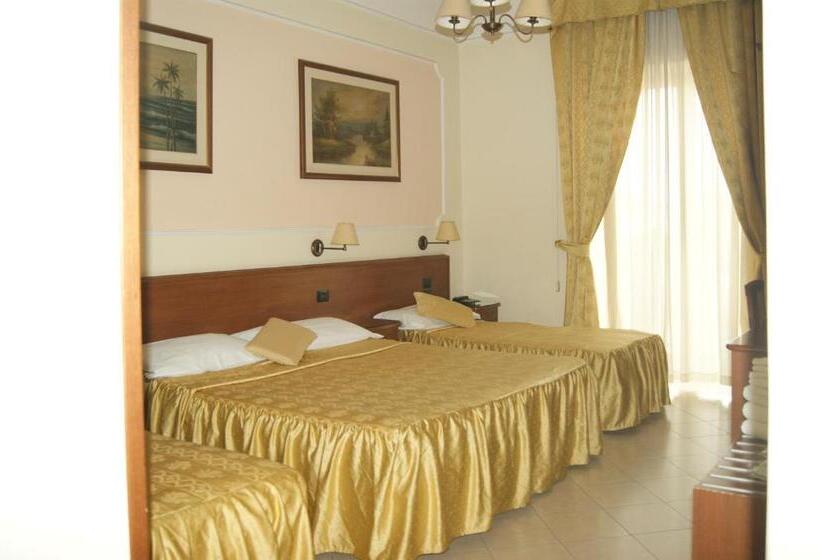 Четырехместный Номер Стандарт, Elio