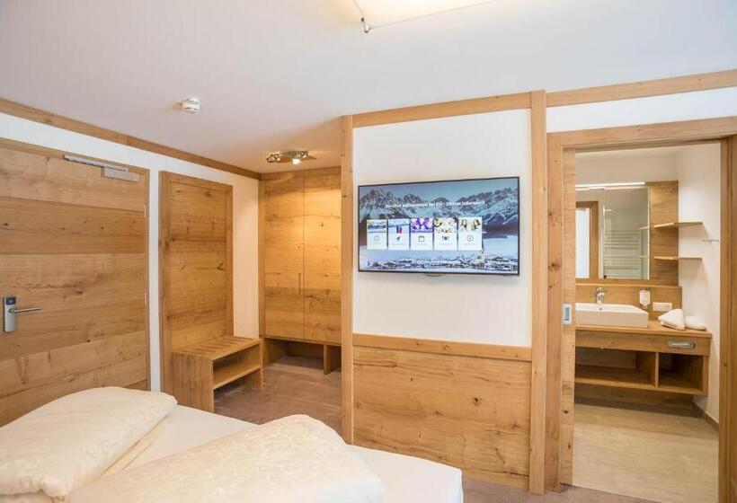 バルコニー付きスタンダードルーム, Gasthof Ellmauer Hof