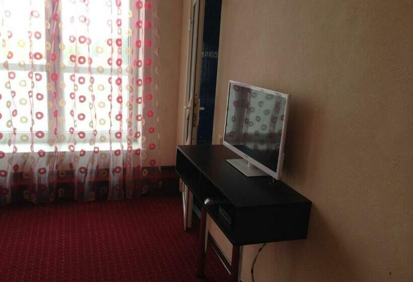 Номер Superior, Power House