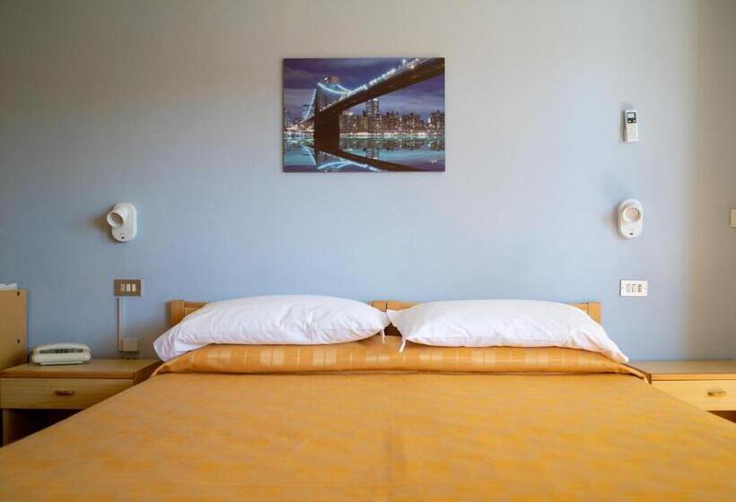 غرفة قياسية, Quattropalme