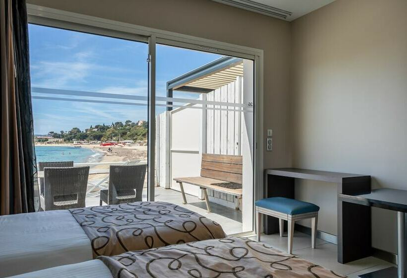 オーシャンビュースーペリアールーム, Roc