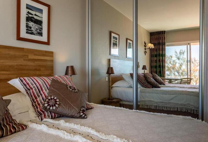 オーシャンビューデラックスルーム, Roc