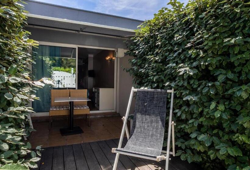 ガーデンビュースタンダードルーム, Roc