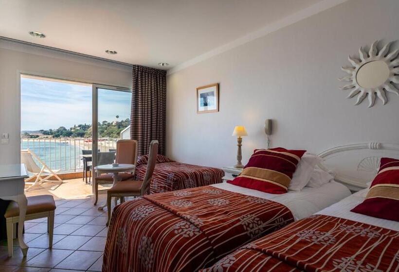 バルコニー付きスタンダードトリプルルーム, Roc