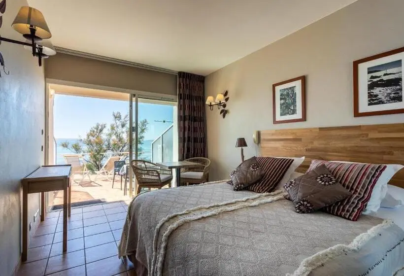 Triple Room Sea View, Roc