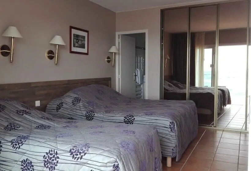 Habitació Familiar Vista Mar, Roc