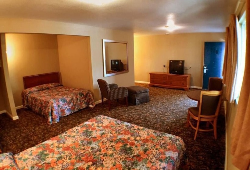 Номер Стандарт, Travelers Inn Topeka