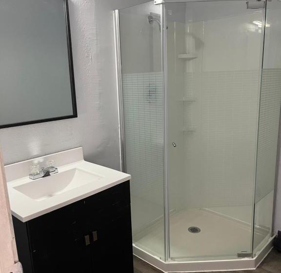 Стандартный Номер Кровать Кинг, Travelers Inn Topeka