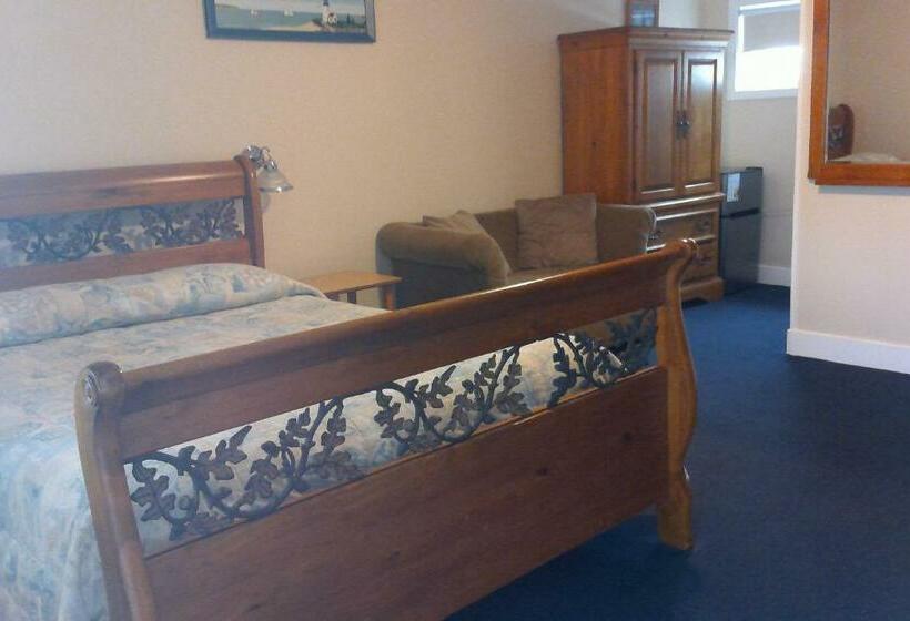 Номер Стандарт Вид на Сад, Sea Turn Motel