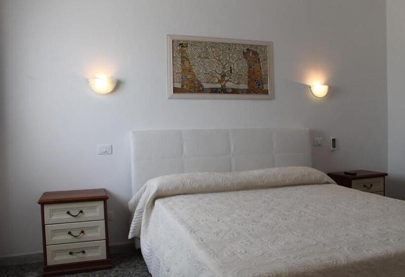 패밀리 룸, La Nuova Fattoria