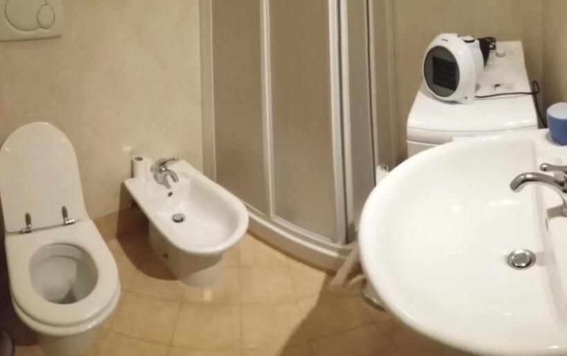 آپارتمان 1 خوابه, A Due Passi