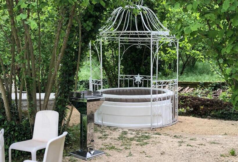 غرفة قياسية مزوَّدة بجاكوزي, Casale Fedele Family Relax B&b Vicino Al Borgo