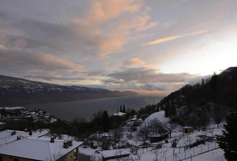Номер Стандарт Вид на Озеро, Il Camino