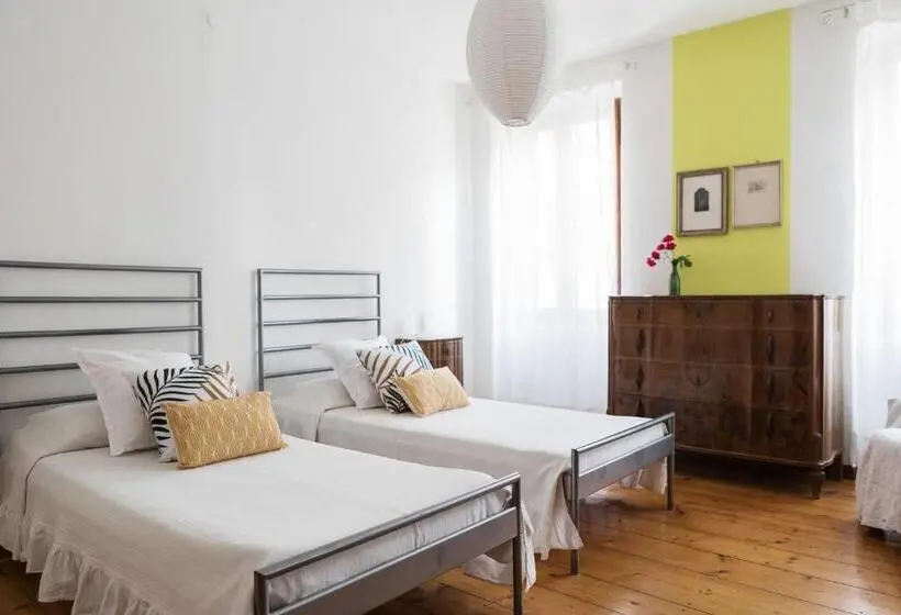 スタンダードルーム, La Casa Delle Zie