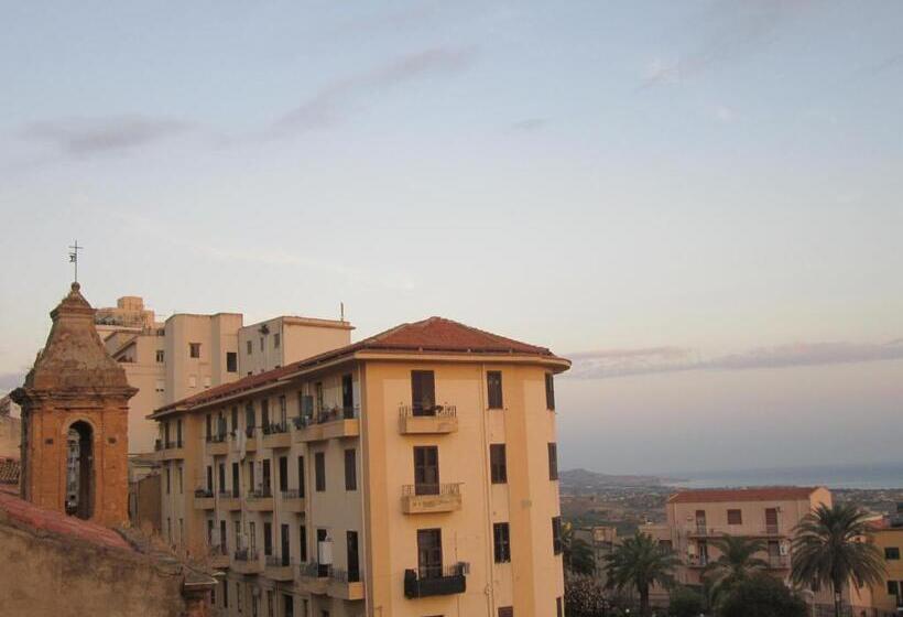 Четырехместный Номер Стандарт Вид на Море, Terrazza Sul Rabato